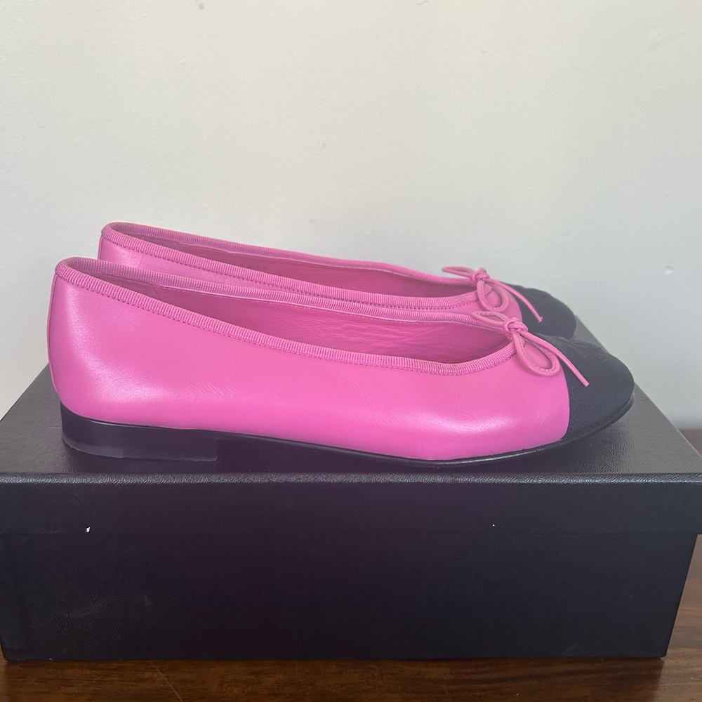Pink and Black Two-Tone Ballet Flats